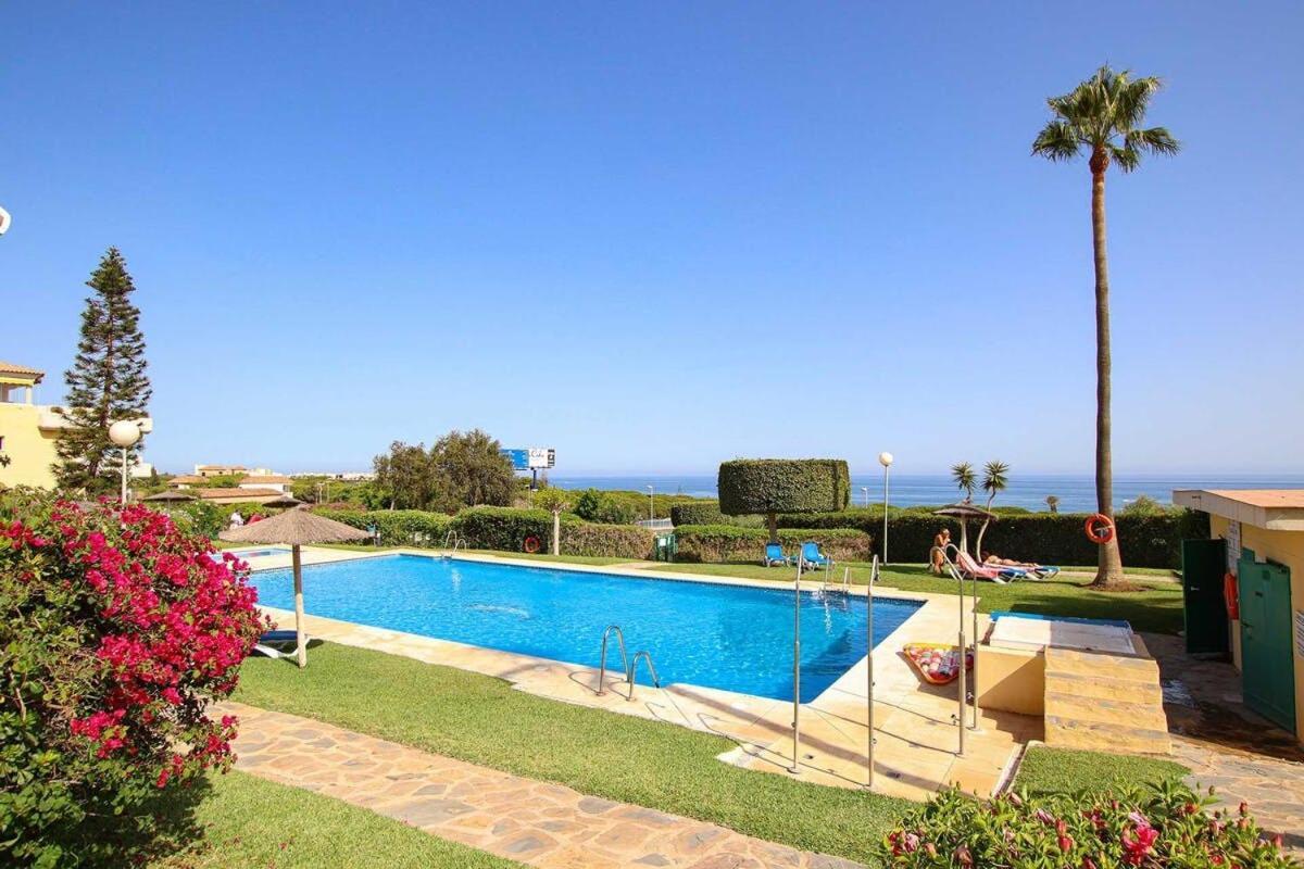 Precioso Atico En Cabopino - Marbella Apartment Exterior photo